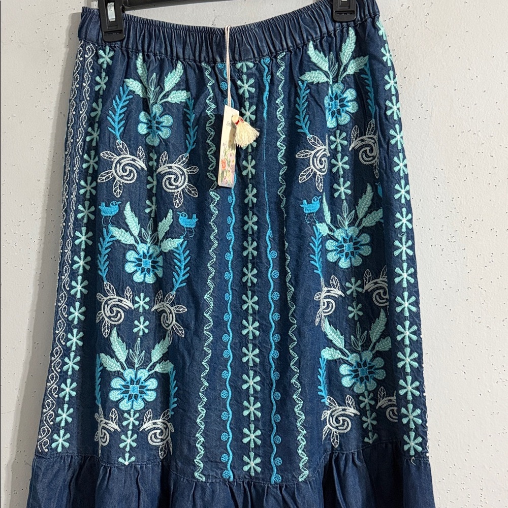 NWT Johnny Was Embroidered Blue Floral Maxi Skirt. Embellished w embroidered - Picture 6 of 11